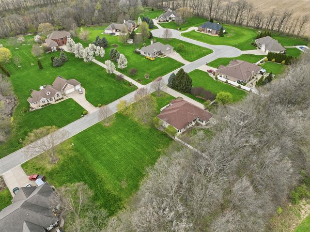 441 Meadowbrook Drive, Valparaiso, IN 46383