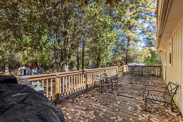 1178 Meadowlake Dr, Ozark, AL 36360