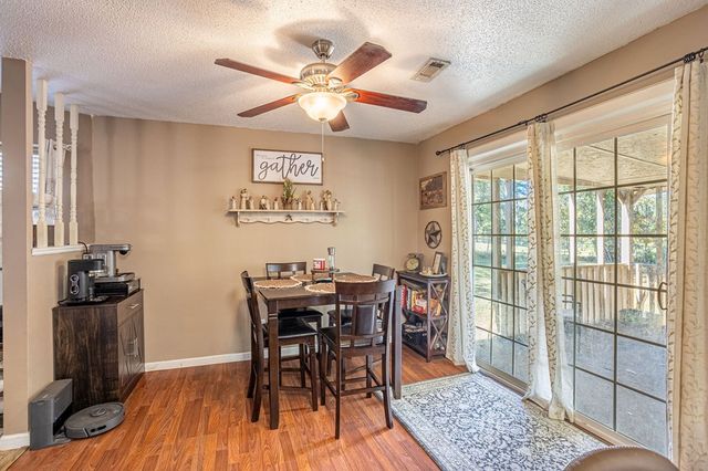 1178 Meadowlake Dr, Ozark, AL 36360