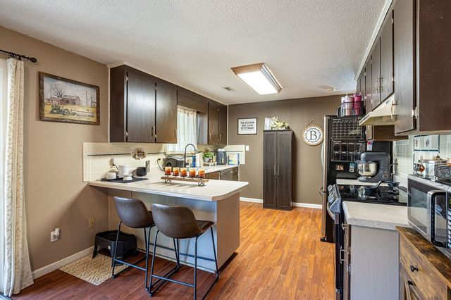 1178 Meadowlake Dr, Ozark, AL 36360