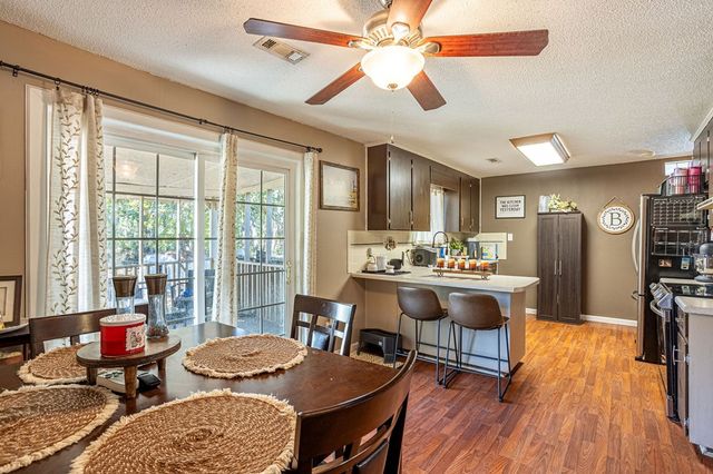 1178 Meadowlake Dr, Ozark, AL 36360