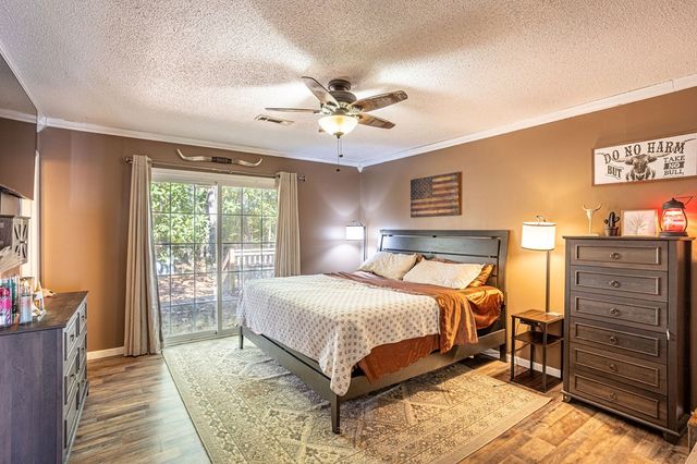 1178 Meadowlake Dr, Ozark, AL 36360