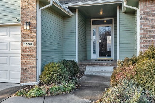 1630 E Windwood Cir, Derby, KS 67037