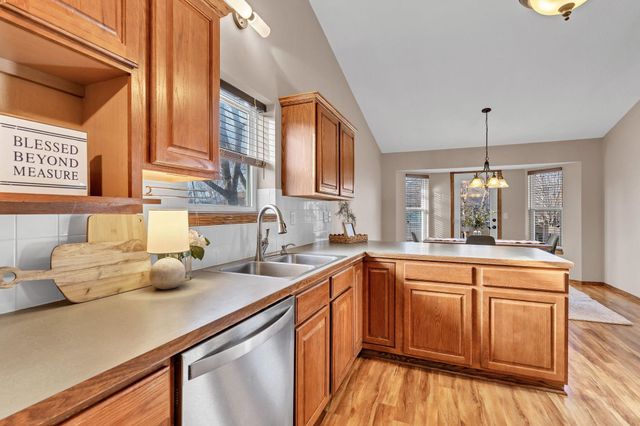 1630 E Windwood Cir, Derby, KS 67037