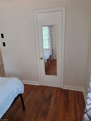 999 Ben Lee Road, Thomasville, NC 27360