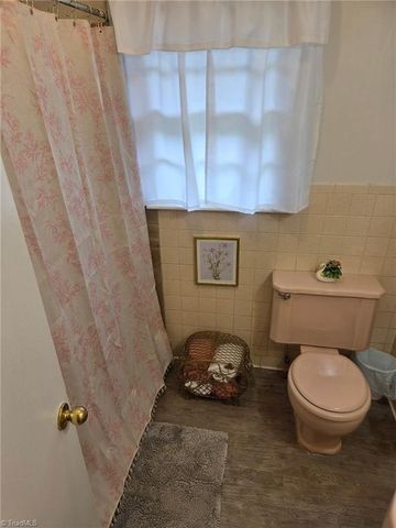 999 Ben Lee Road, Thomasville, NC 27360