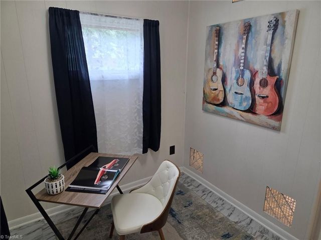 999 Ben Lee Road, Thomasville, NC 27360