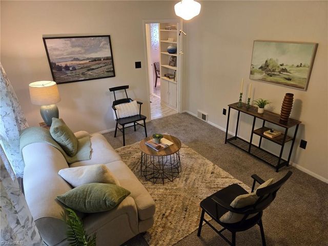 999 Ben Lee Road, Thomasville, NC 27360