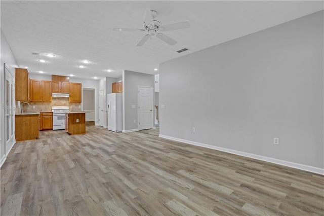 2780 School Side Way, Lawrenceville, GA 30044