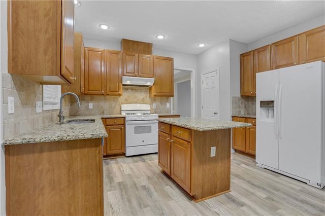 2780 School Side Way, Lawrenceville, GA 30044