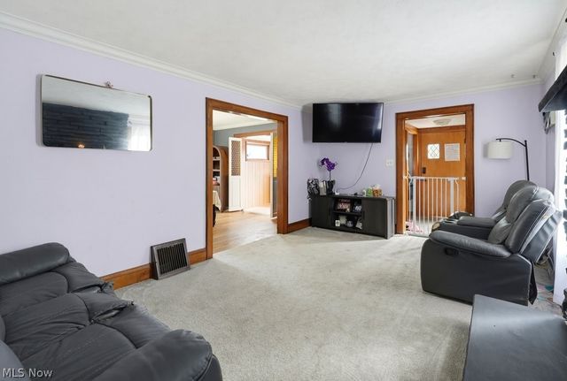 2390 Roth Drive, Cuyahoga Falls, OH 44221