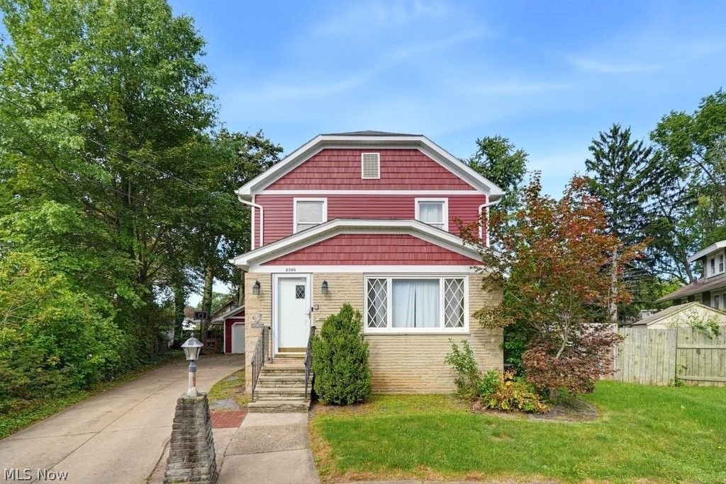 2390 Roth Drive, Cuyahoga Falls, OH 44221