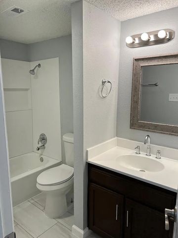 711 Harbour Town Drive 3, Lake Dallas, TX 75065