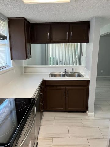 711 Harbour Town Drive 3, Lake Dallas, TX 75065