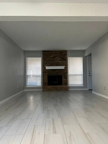 711 Harbour Town Drive 3, Lake Dallas, TX 75065
