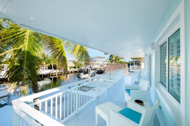 105 Caloosa Street, Plantation Key, FL 33070