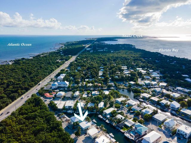 105 Caloosa Street, Plantation Key, FL 33070