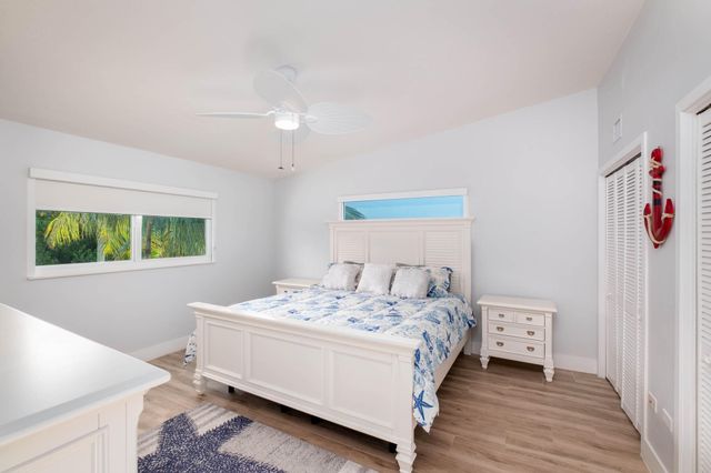 105 Caloosa Street, Plantation Key, FL 33070