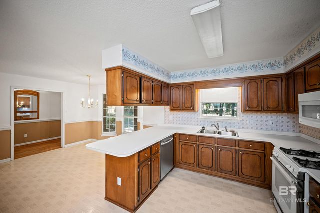 1720 Leroy Stevens Road, Mobile, AL 36695