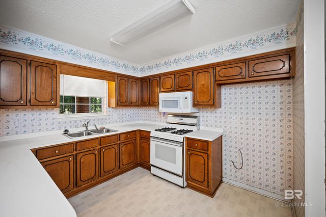 1720 Leroy Stevens Road, Mobile, AL 36695