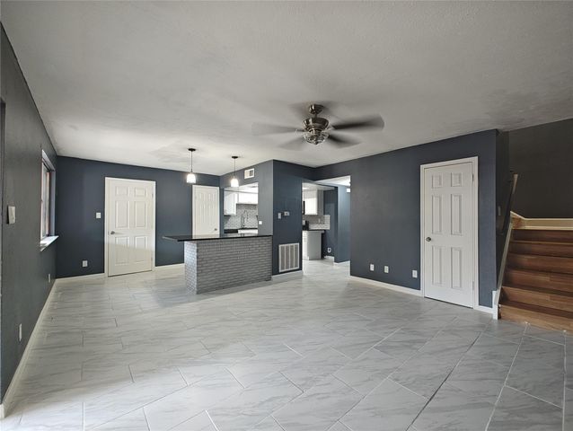 2252 Shadowdale Drive 362, Houston, TX 77043
