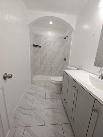 2252 Shadowdale Drive 362, Houston, TX 77043