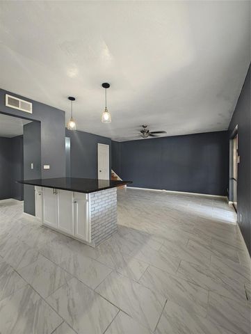 2252 Shadowdale Drive 362, Houston, TX 77043