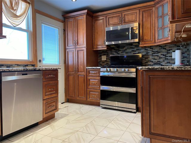 33-21 Jordan Street, Flushing, NY 11358