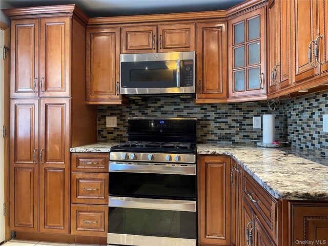 33-21 Jordan Street, Flushing, NY 11358