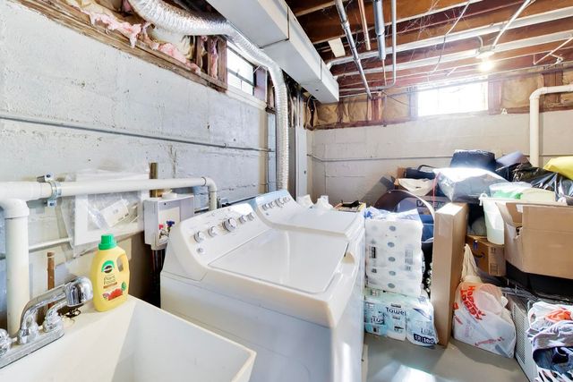 339 N Emroy Avenue, Elmhurst, IL 60126