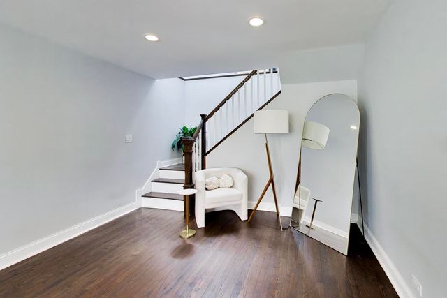 339 N Emroy Avenue, Elmhurst, IL 60126