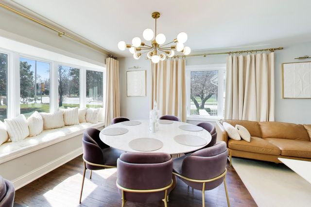 339 N Emroy Avenue, Elmhurst, IL 60126