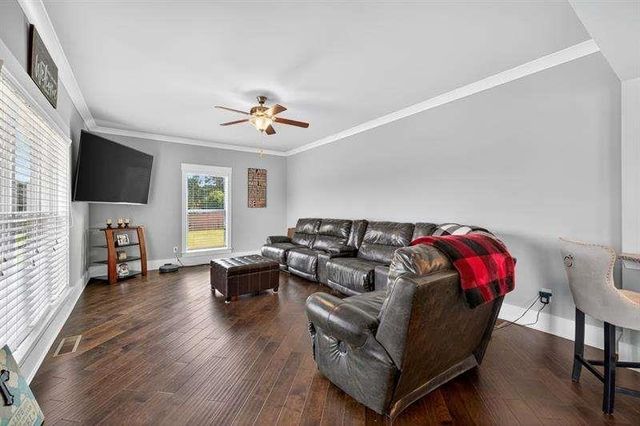 2112 Meadowood Cove, Monroe, GA 30655