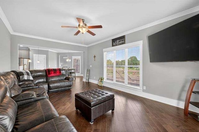 2112 Meadowood Cove, Monroe, GA 30655