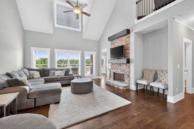 2112 Meadowood Cove, Monroe, GA 30655