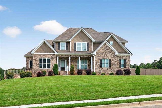 2112 Meadowood Cove, Monroe, GA 30655