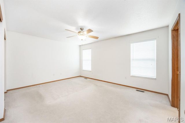 322 Limerick Lane, Belleville, IL 62221