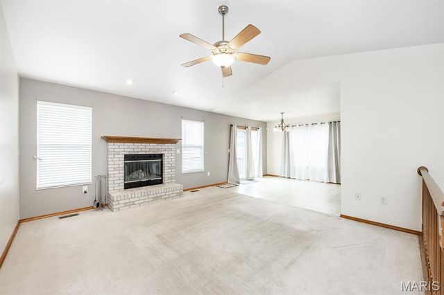 322 Limerick Lane, Belleville, IL 62221