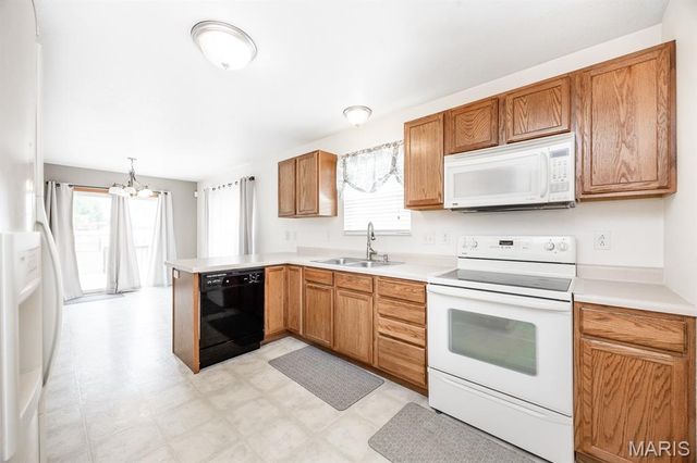 322 Limerick Lane, Belleville, IL 62221