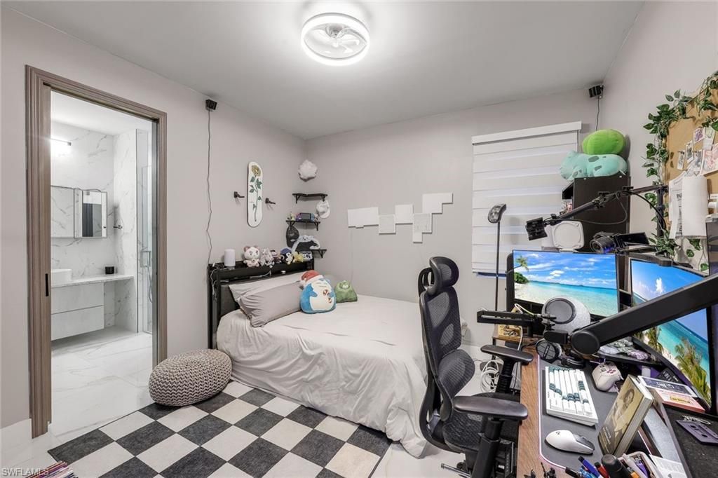 Image 22 of property listing at 4231 NW 12th LN, Cape Coral, FL 33993