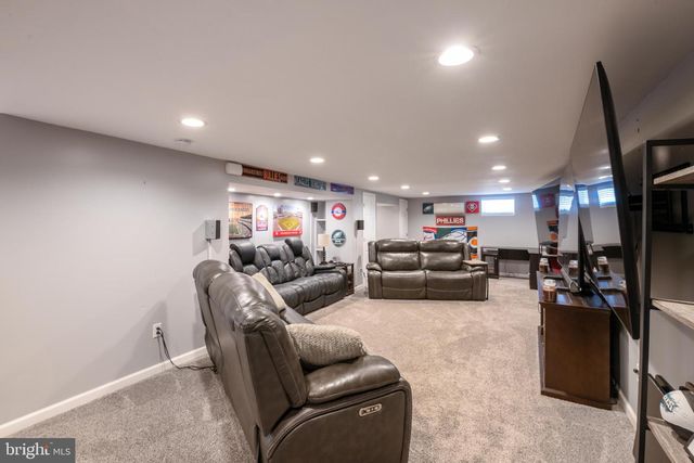 27 N WESTVIEW AVENUE, Feasterville Trevose, PA 19053