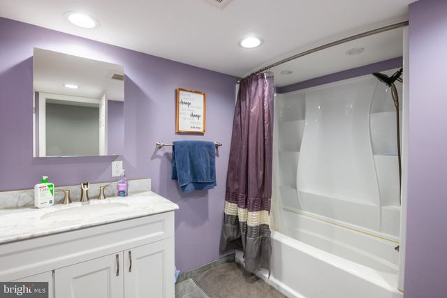 27 N WESTVIEW AVENUE, Feasterville Trevose, PA 19053