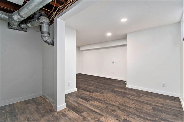 447 HUNTINGTON Avenue, Council Bluffs, IA 51503