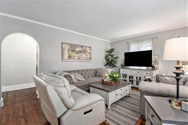 447 HUNTINGTON Avenue, Council Bluffs, IA 51503