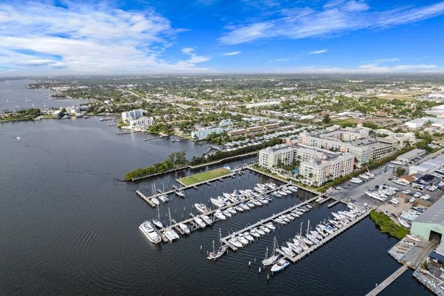 802 W Windward Way 217, Lantana, FL 33462