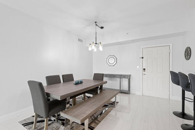 802 W Windward Way 217, Lantana, FL 33462