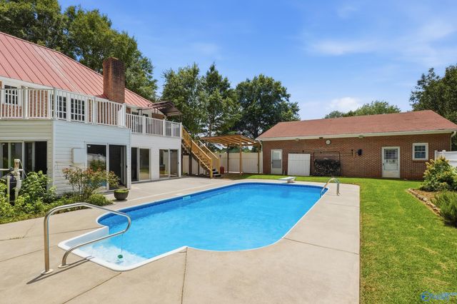 103 Ce Lee Drive NW, Huntsville, AL 35806