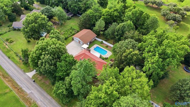 103 Ce Lee Drive NW, Huntsville, AL 35806