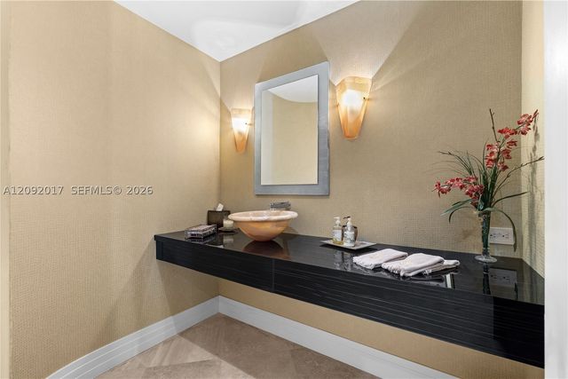 9999 Collins Ave 9J, Bal Harbour, FL 33154