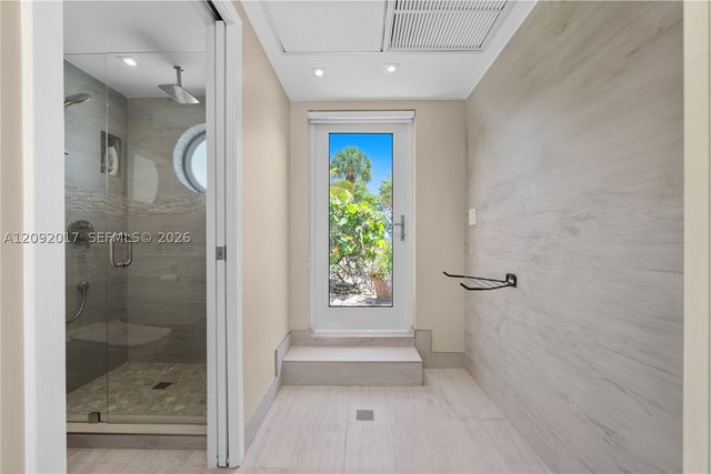 9999 Collins Ave 9J, Bal Harbour, FL 33154